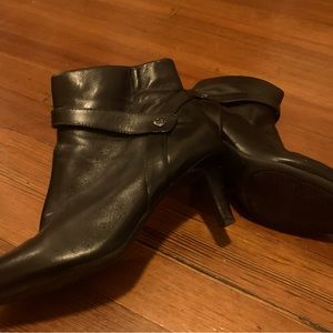 Alex Marie Black Kitten Heel Booties Size 8M